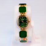 Ladies Square Dial Bracelet Watch Elegant Quartz Design - Image 3